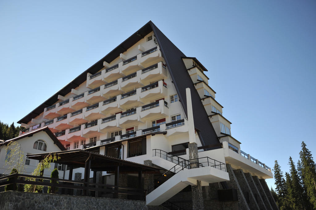 Hotel Pestera Sinaia Exterior photo